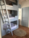 5-maison-droite-un-dortoir-de-3-lits-simples-348743